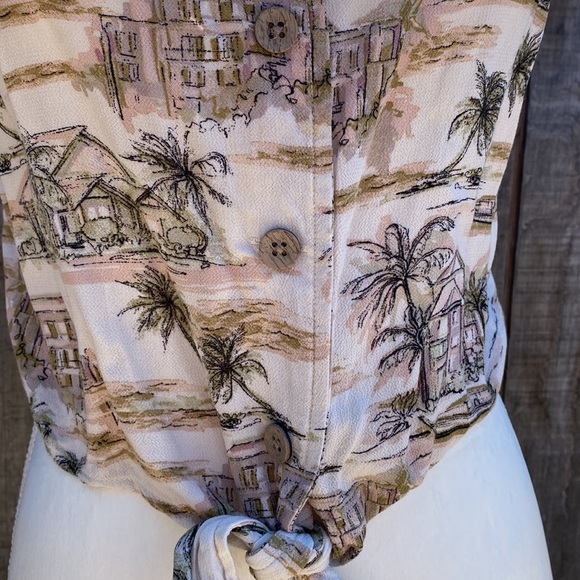 American Eagle Beach Print Faux Button Down Tank Top Size M - Picture 5 of 7